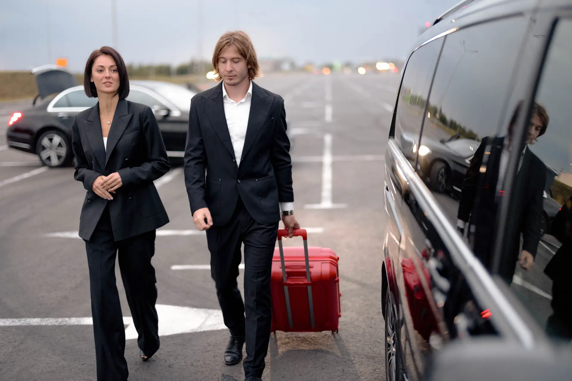 Business Chauffeurs, Executive chauffeurs, Business meeting transfers, Event Transfers, CEO transfers, executive taxis Cambridge, Cambridge airport transfers, Cambridge Jet passengers transfer, ground transfers in Cambridge, taxi service in Cambridge, Taxi from Cambridge to Airport, Heathrow, Stansted, Luton, Gatwick, London, London City Airport, Corporate transfers Cambridge, Business Chauffeur Cambridge, Highroute, nearest business taxi, Executive transfers, Cambridge executive taxis